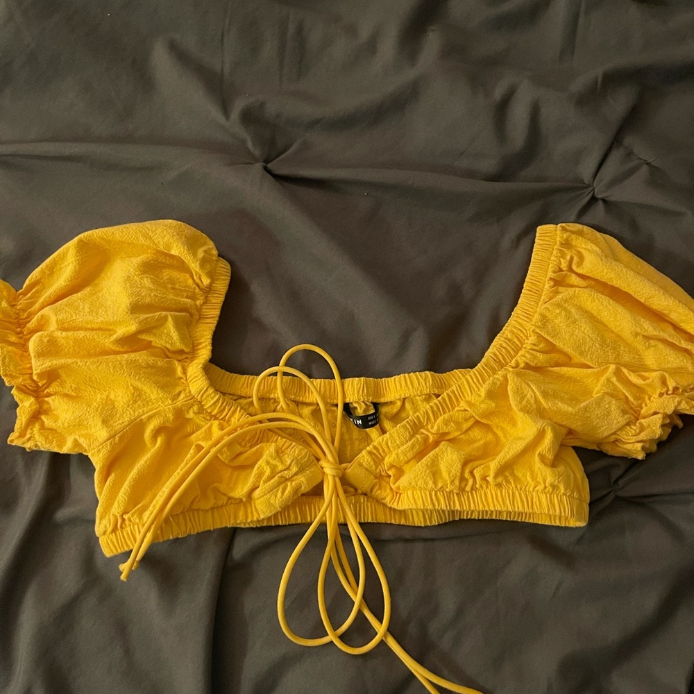 Yellow crop top size M